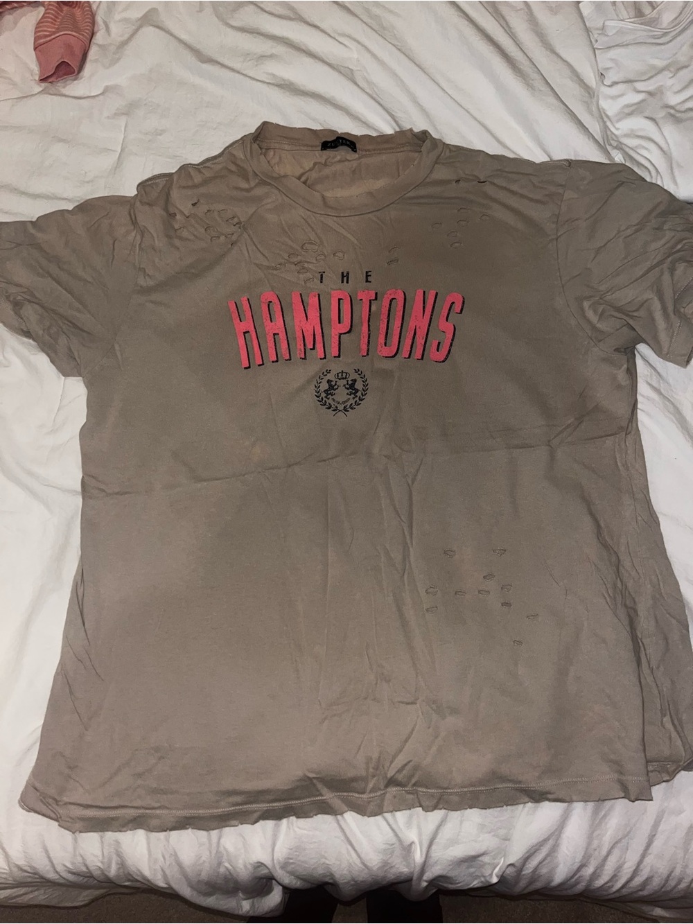 The Hamptons distressed oversized tee M/L